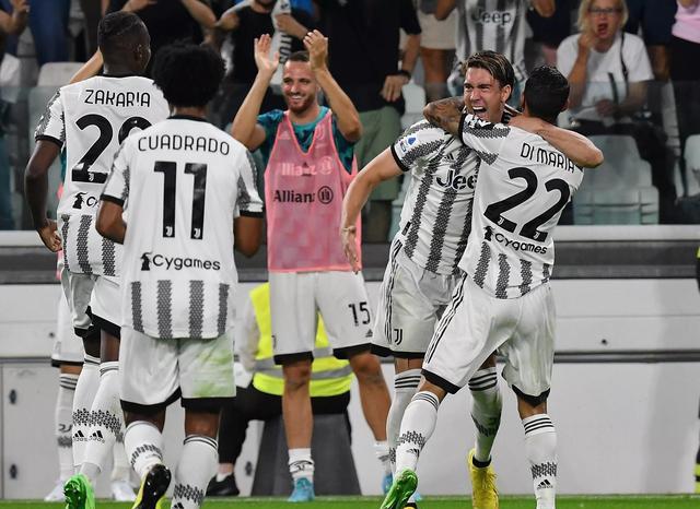 尤文与巴萨将上演一场硬仗