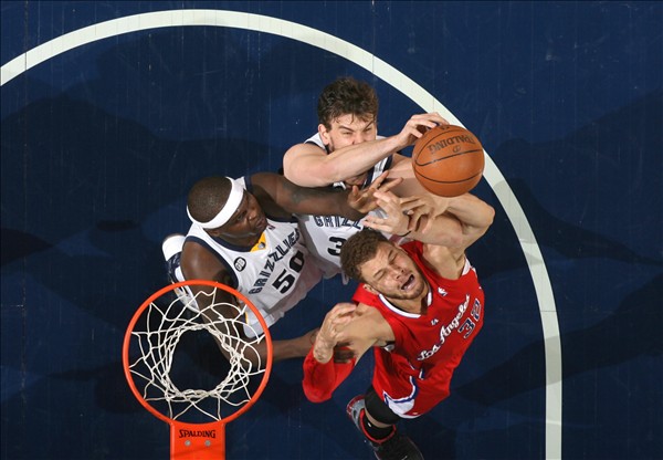 包含捷克队与意大利队战平，激烈对抗的词条