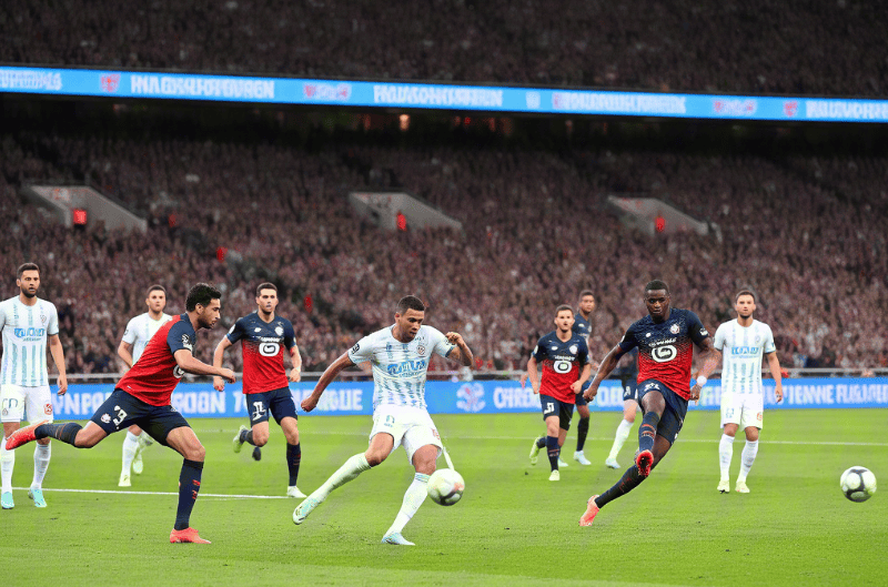 包含雷恩客场战平马赛，积分榜逐渐上升的词条