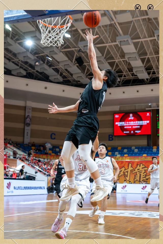 浙江男篮在比赛中展现出强大实力