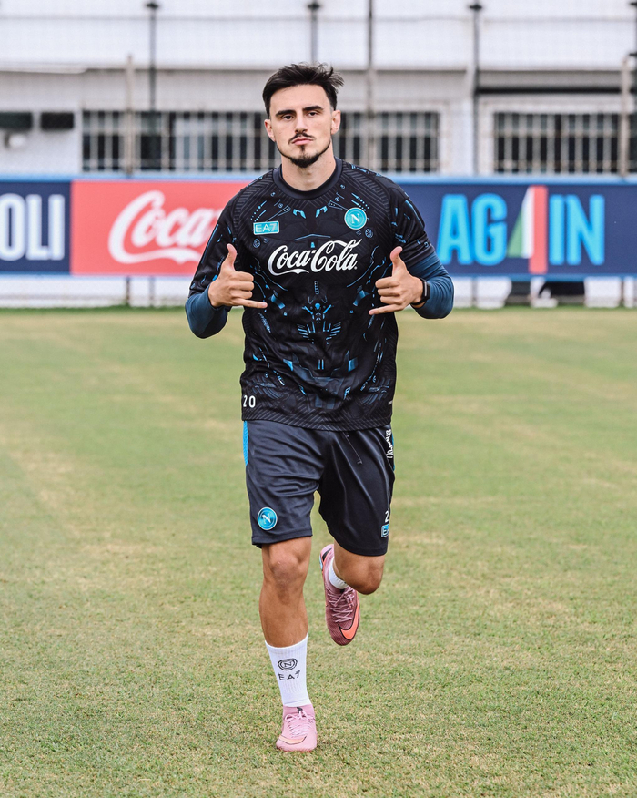 那不勒斯:球队备战期间注重休息调整的简单介绍