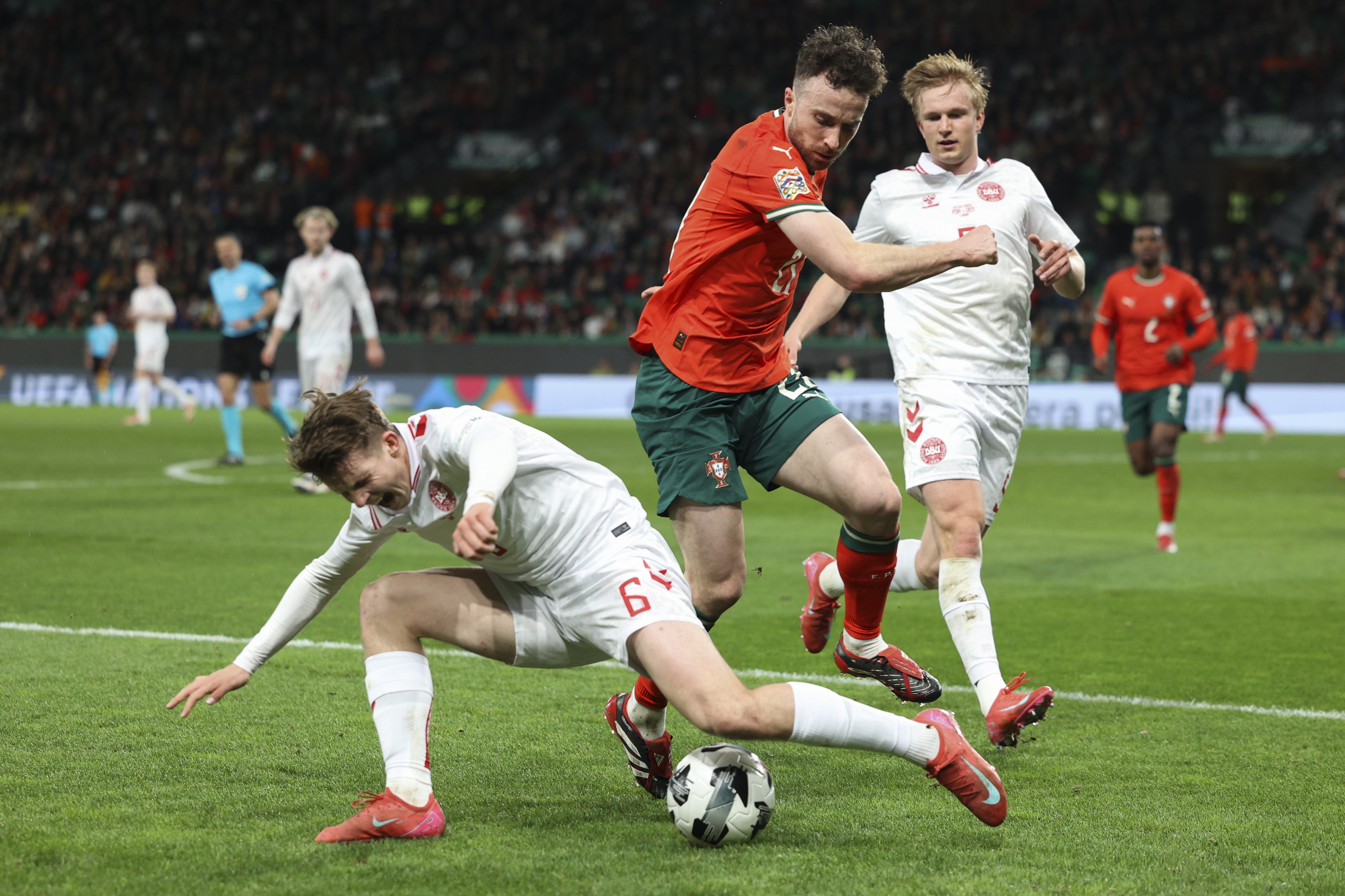 欧洲国家足球精英联赛擂台赛决赛掀起热潮！的简单介绍