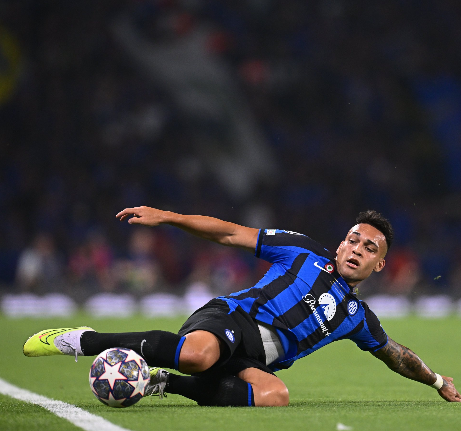 国际米兰传闻引进前锋水花，非常引人注目的简单介绍