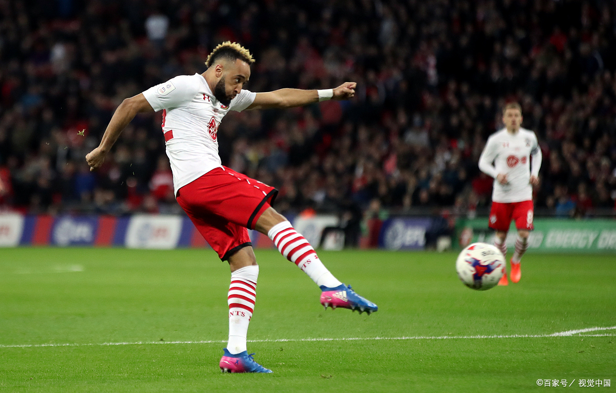 包含国米客场获胜，领头羊士气高昂的词条