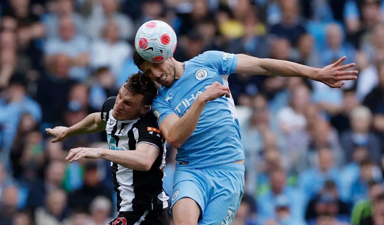 斯托克城连续不胜，客场被维拉击败