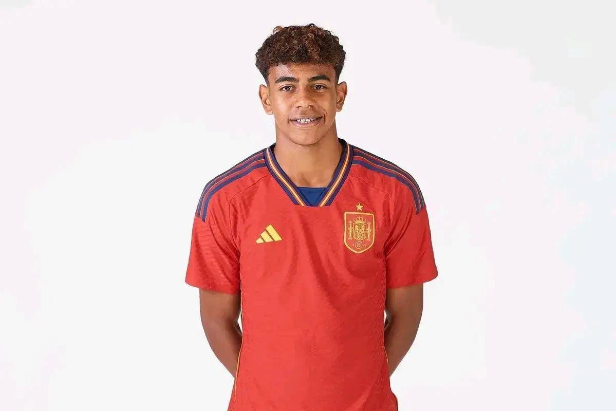 欧洲杯预选赛全面展现球员实力