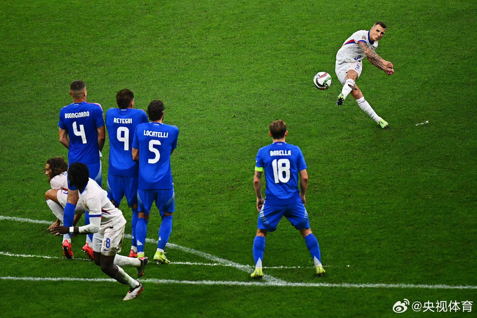 拉齐奥连扳两轮，争夺欧冠资格激烈的简单介绍