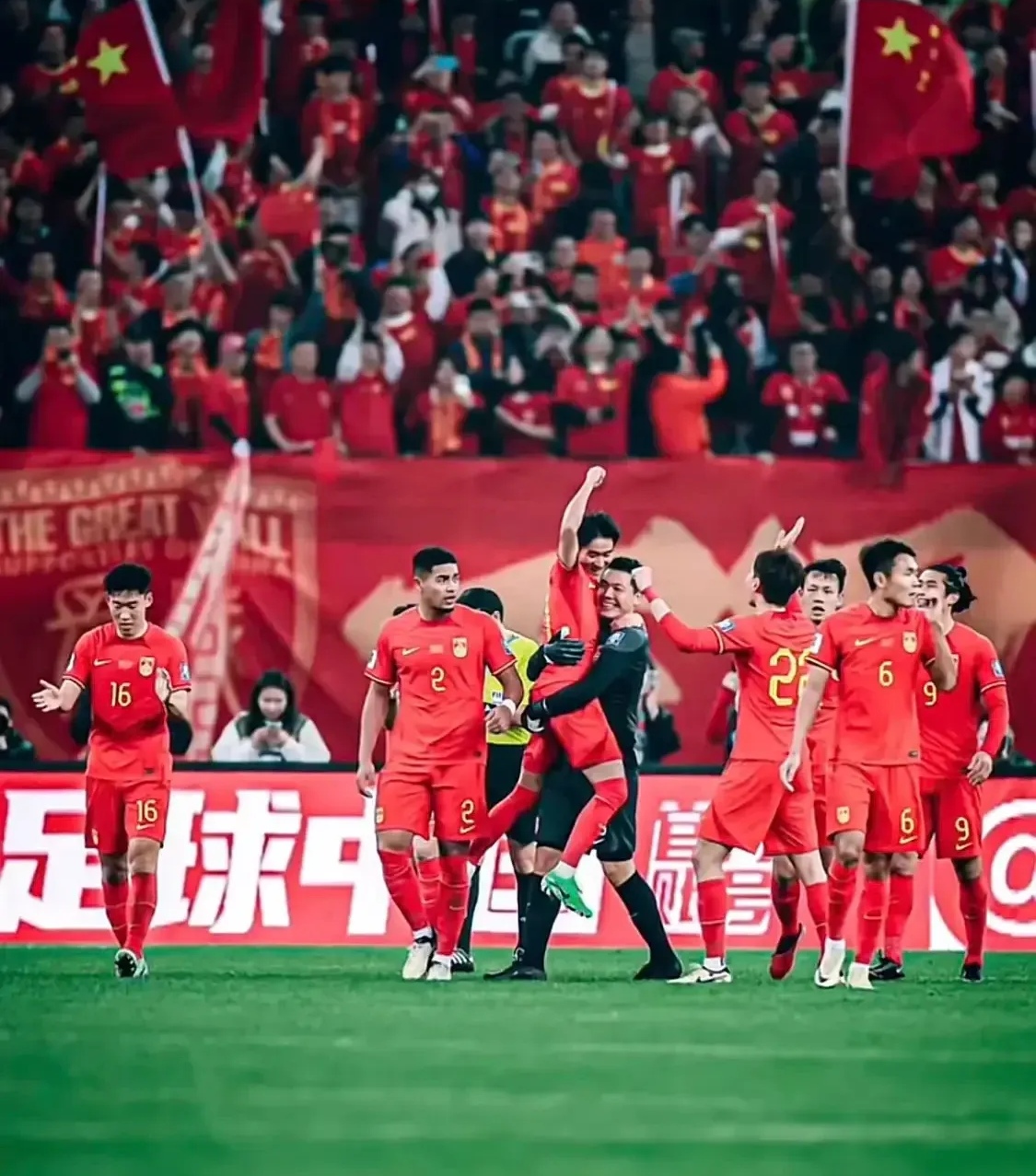 体育赛事燃情上演，为荣誉拼搏