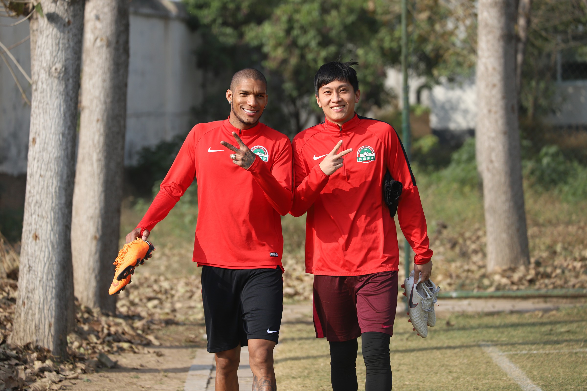 一支实力强劲的队伍备战冠军之路