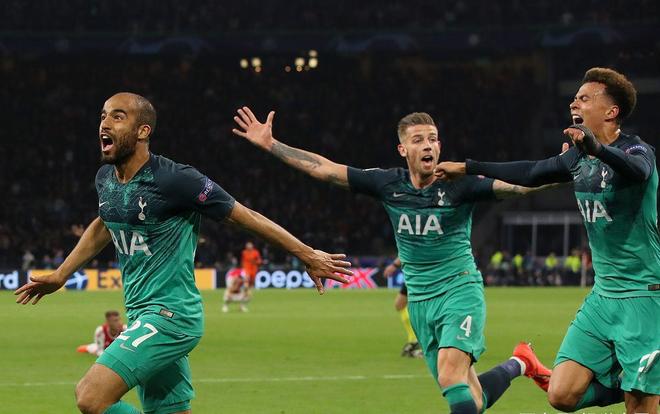 阿贾克斯绝杀巴黎，独家逆转历史