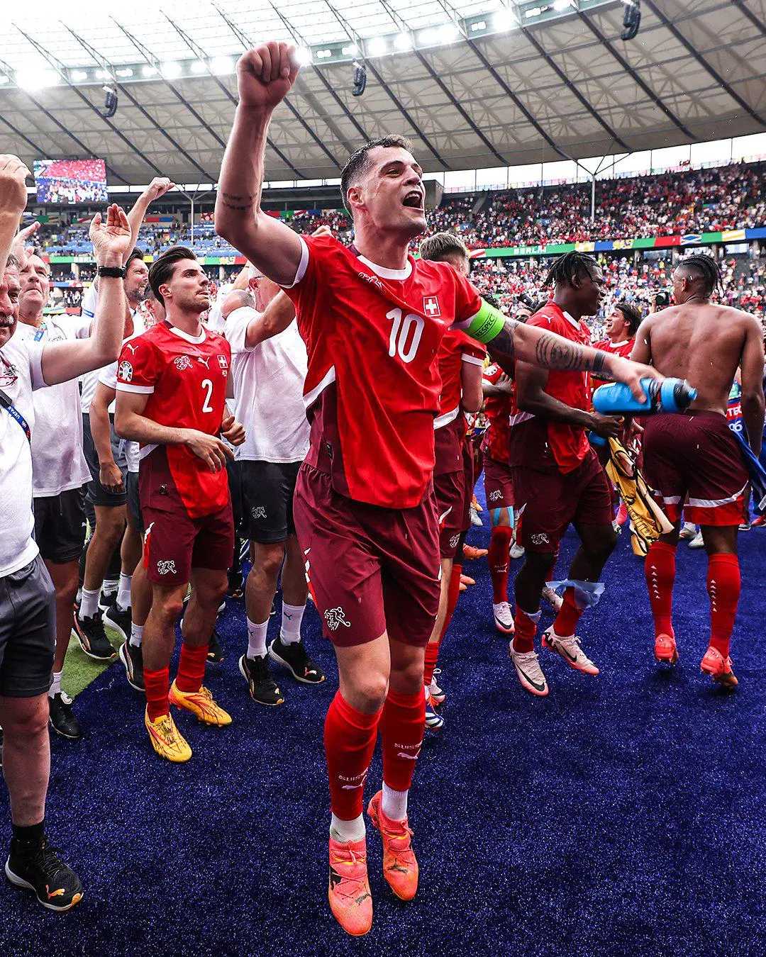 关于欧洲强队对阵激战，胜负悬念引期待的信息