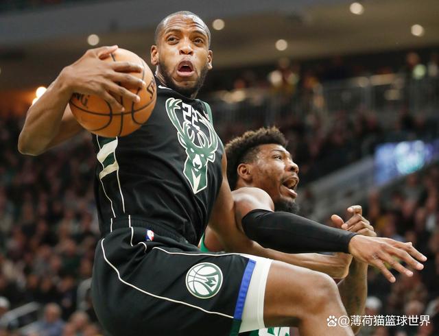 活塞胜雄鹿，格里芬发挥突出帮助球队获胜的简单介绍
