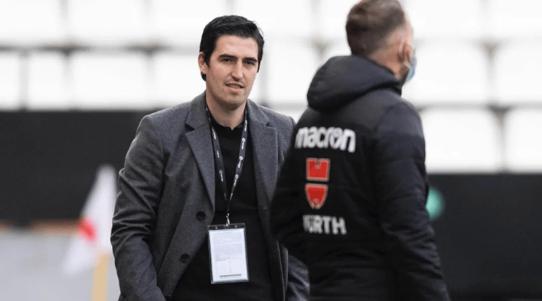 包含伯恩茅斯换帅成效显著保级艰难继续的词条