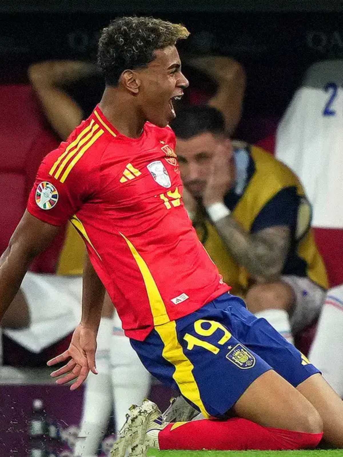 关于欧洲篮球联赛决赛圈：西班牙挺进四强！的信息