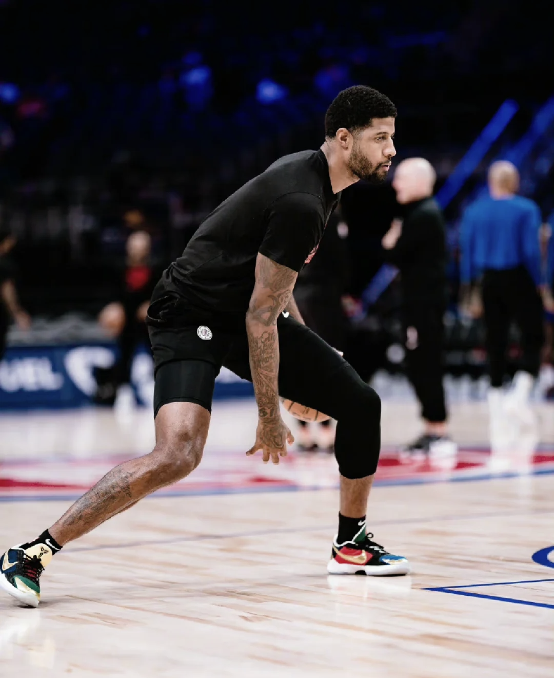 活塞队主场遭到逆袭,不敌快船队 活塞队主场遭到逆袭,不敌快船队