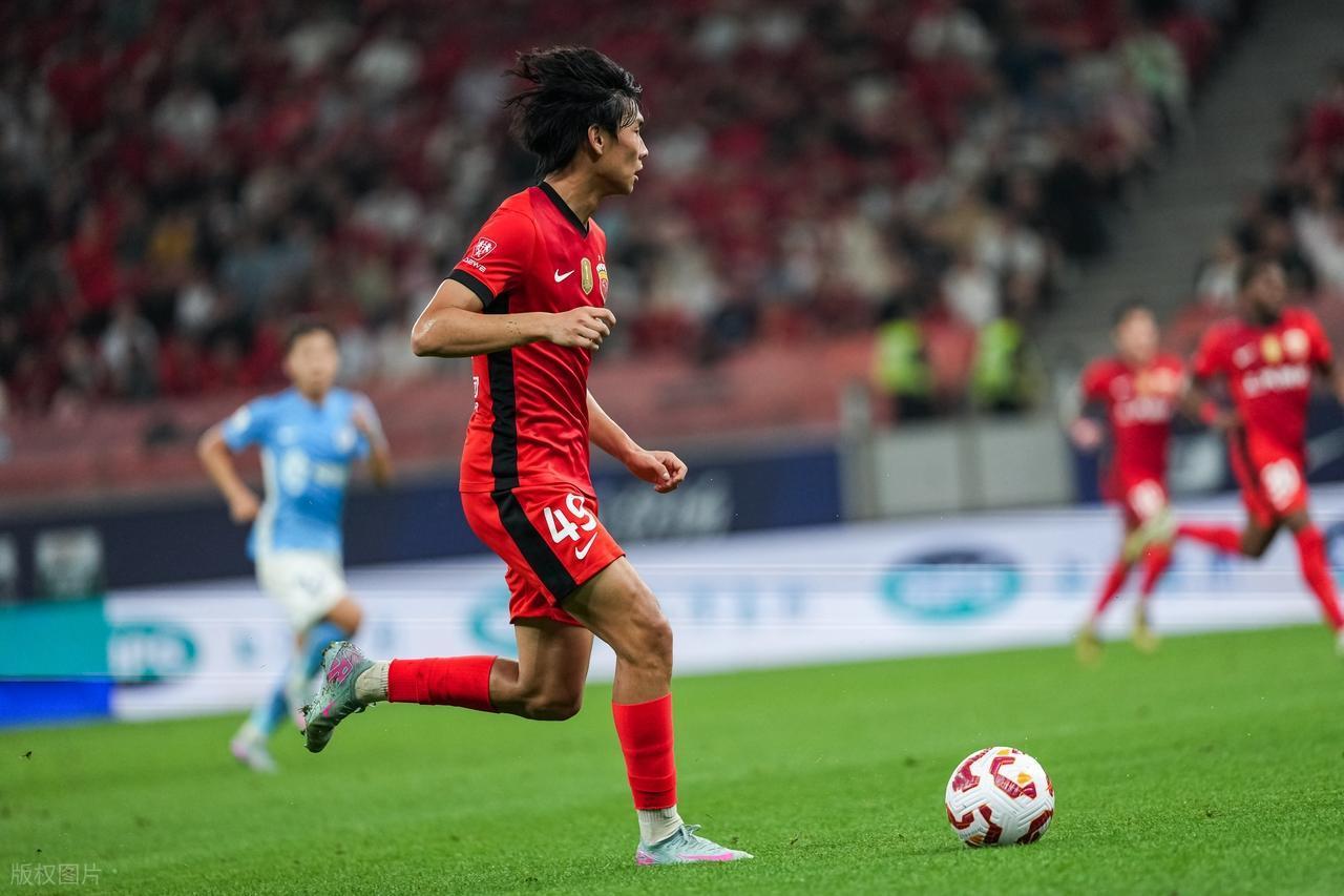 热身赛中，上港遭遇不敌屡败的简单介绍