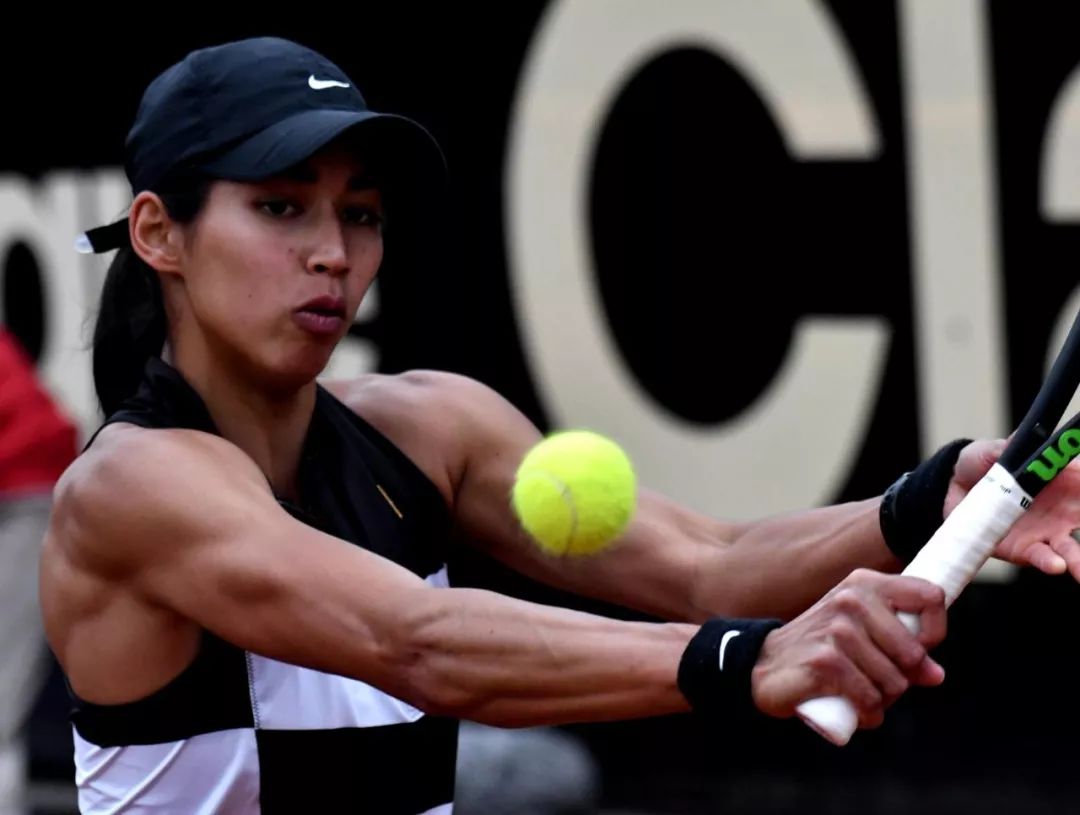 墨西哥选手发挥出色逆转胜利