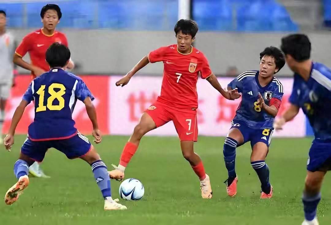 某队主力球员承认犯规令球迷失望