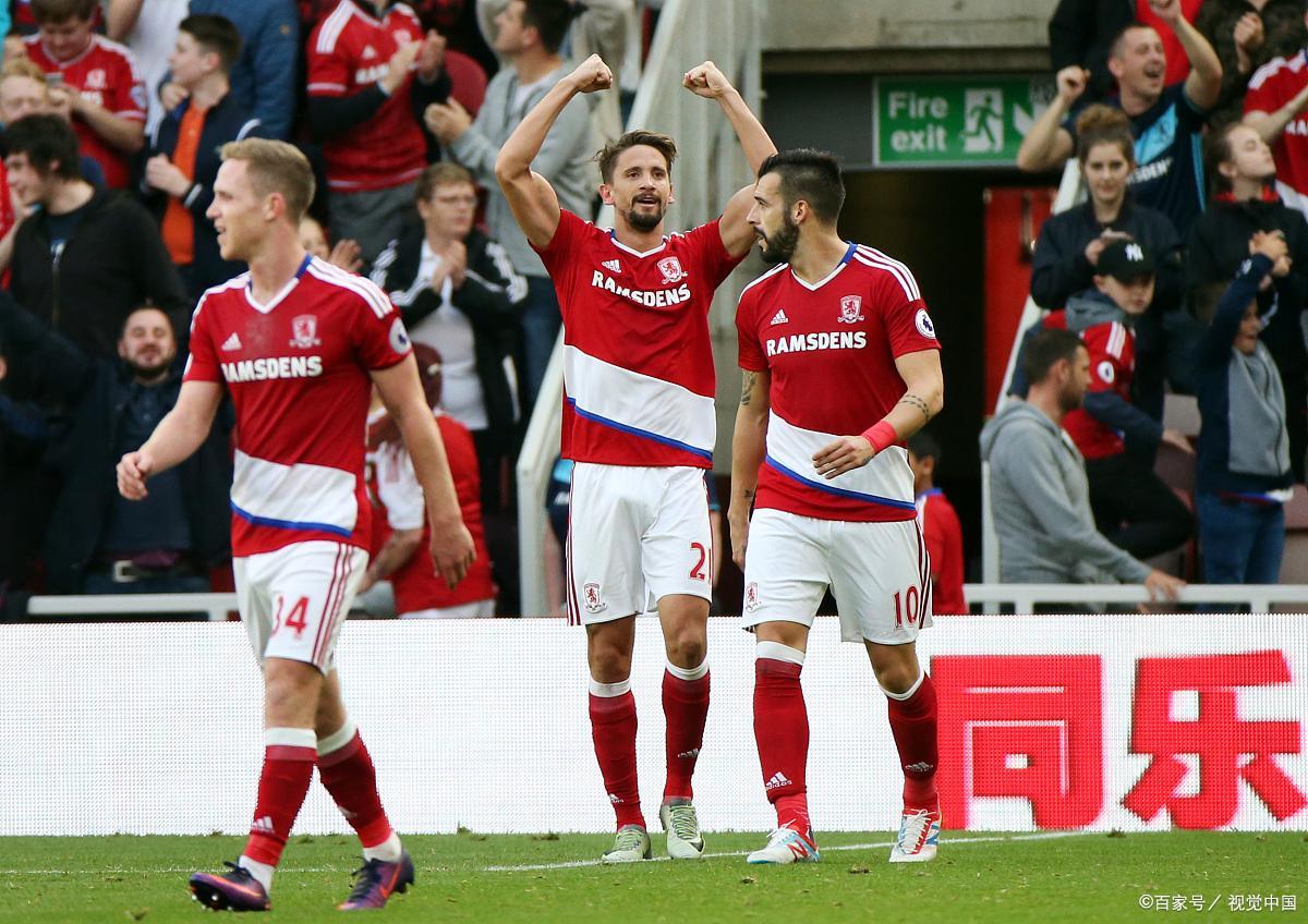 阿尔克马尔前锋传射得分，助球队取得胜利的简单介绍