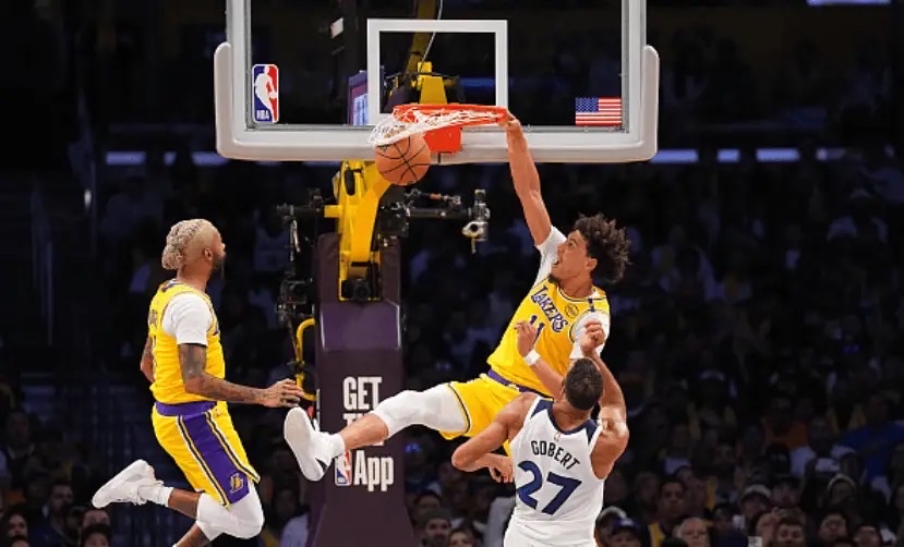 新赛季开门红！球队豪取胜利，迈出成功第一步