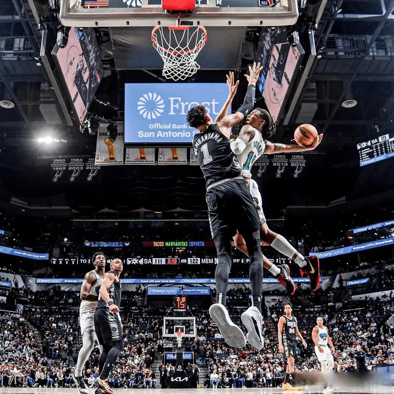 关于球员们紧绷神经，全力以赴迎战强手的信息