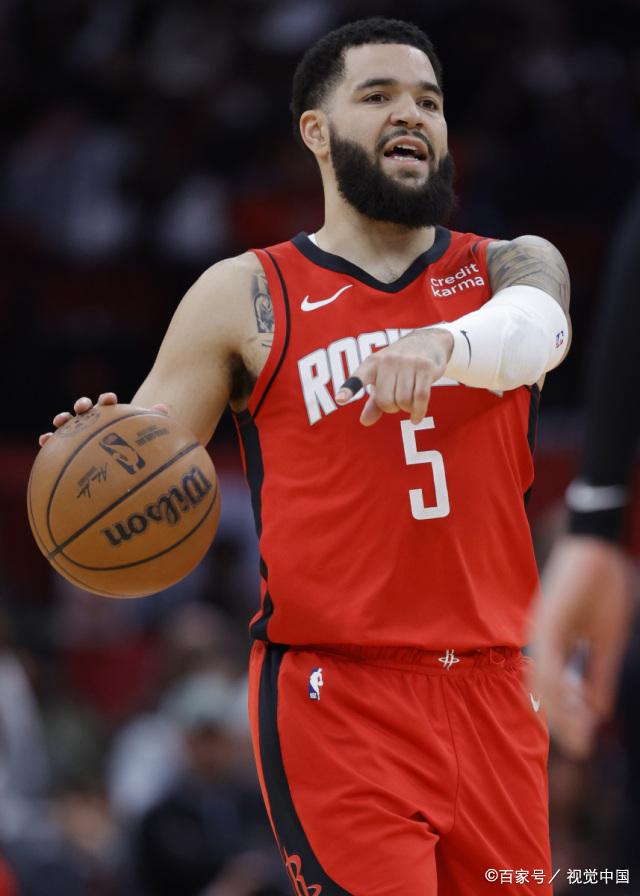 伯明翰城联赛领头羊，主场持续胜出的简单介绍