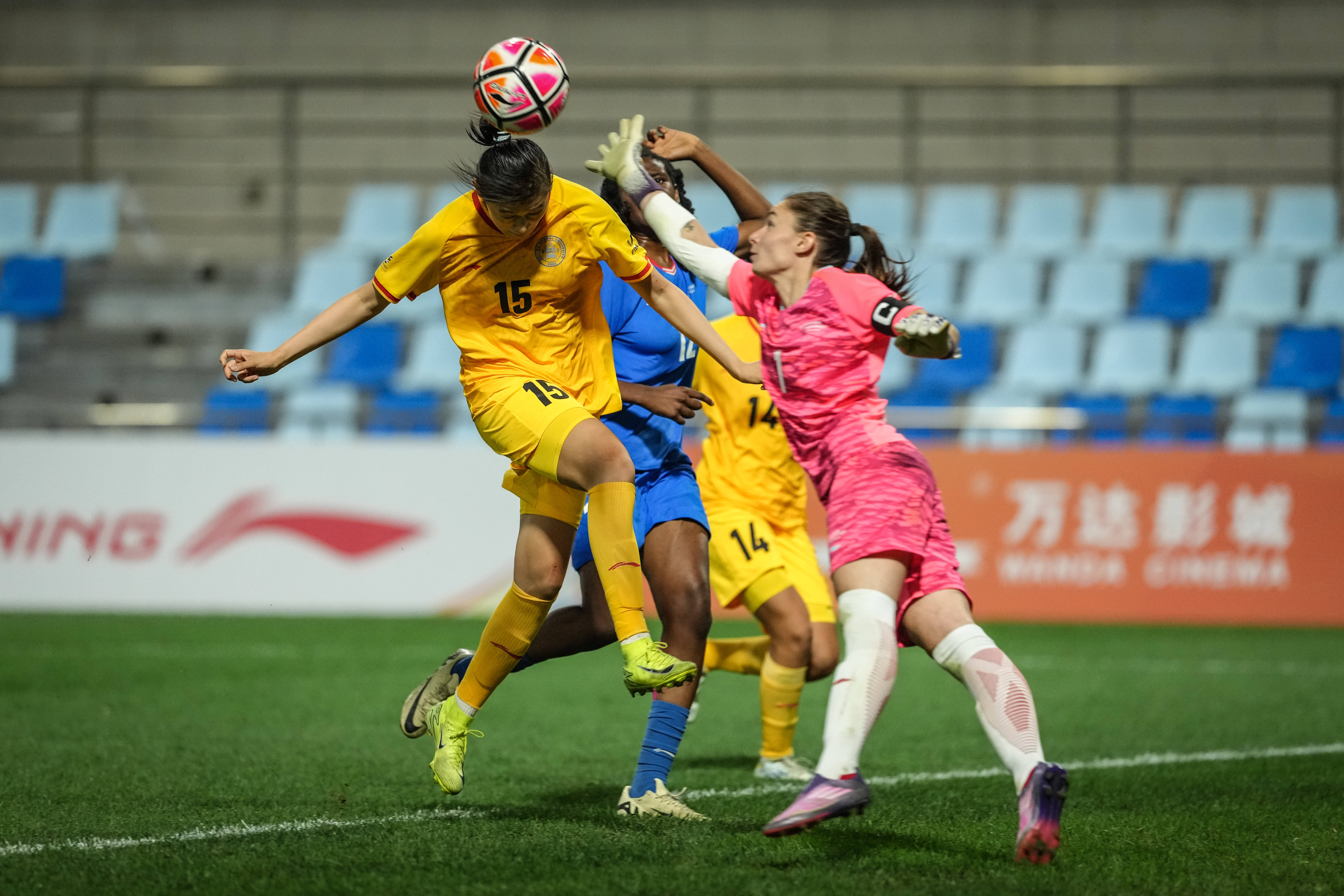 国际女子足球比赛精彩继续