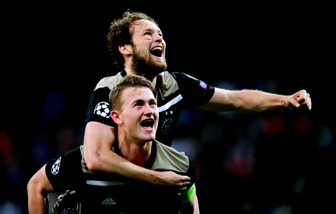 皇马在客场力克阿贾克斯，成功晋级