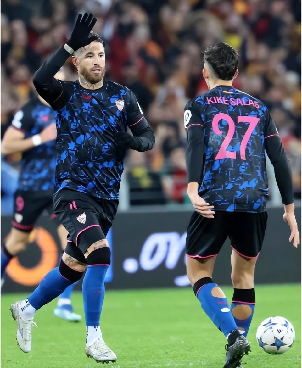 皇马力克曼联，晋级欧冠半决赛