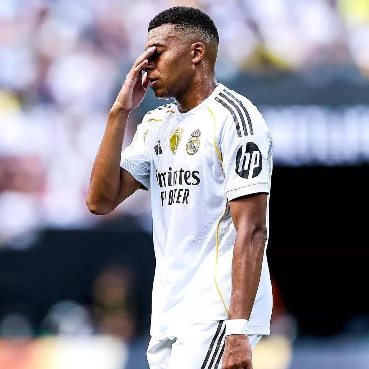 皇马门将卡西利亚斯称将不会提前退役的简单介绍