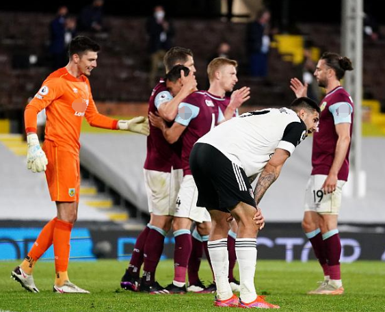 关于巴拉多利德主场惨败，降级悬念加重的信息