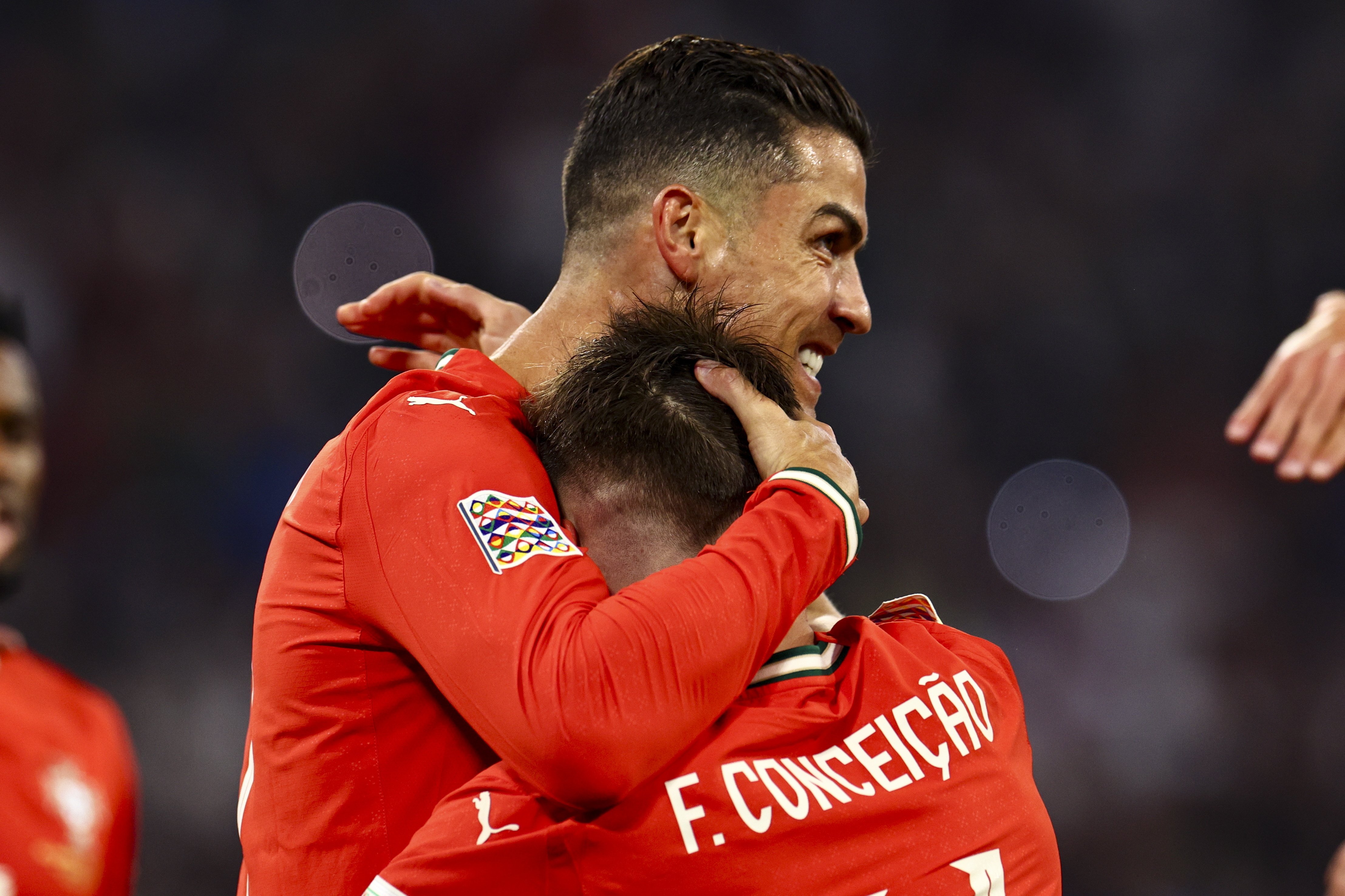 俄罗斯大胜葡萄牙:出线在望 俄罗斯大胜葡萄牙:出线在望