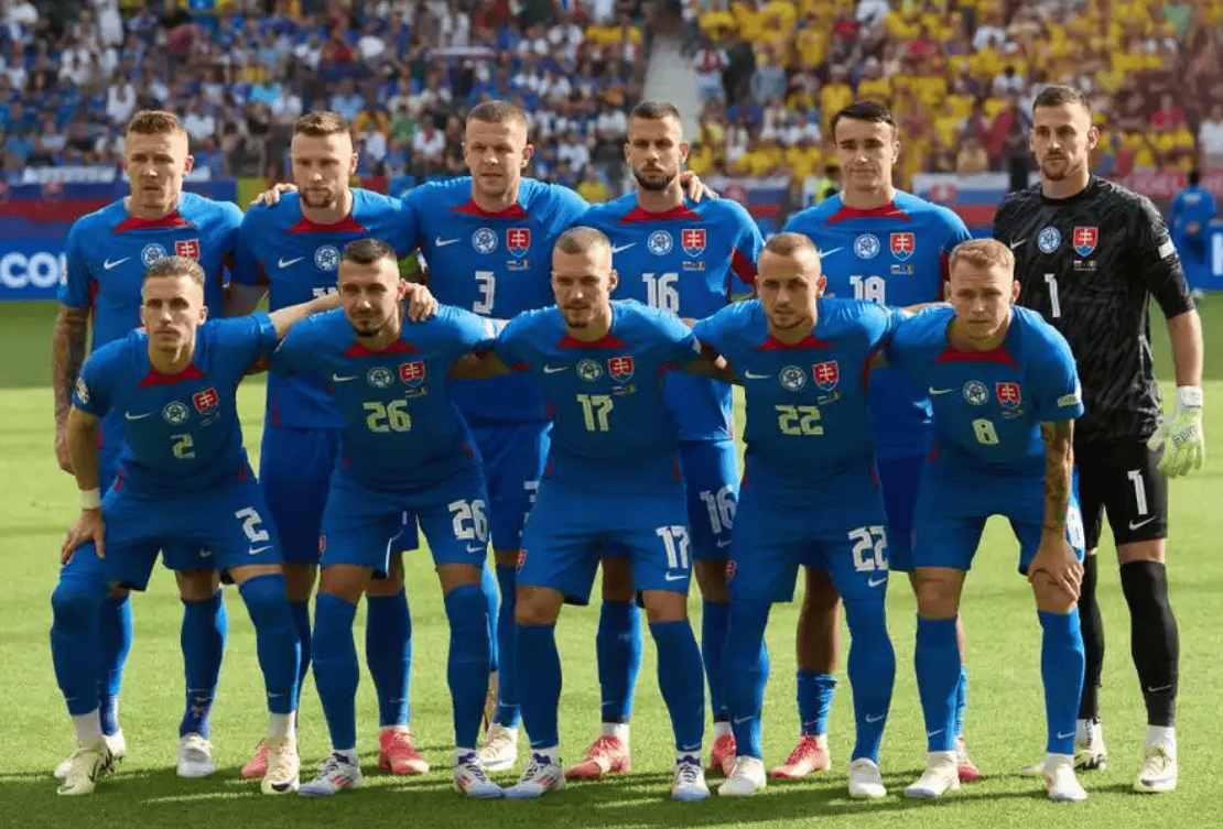 斯洛伐克球队在比赛中获胜，轻松晋级