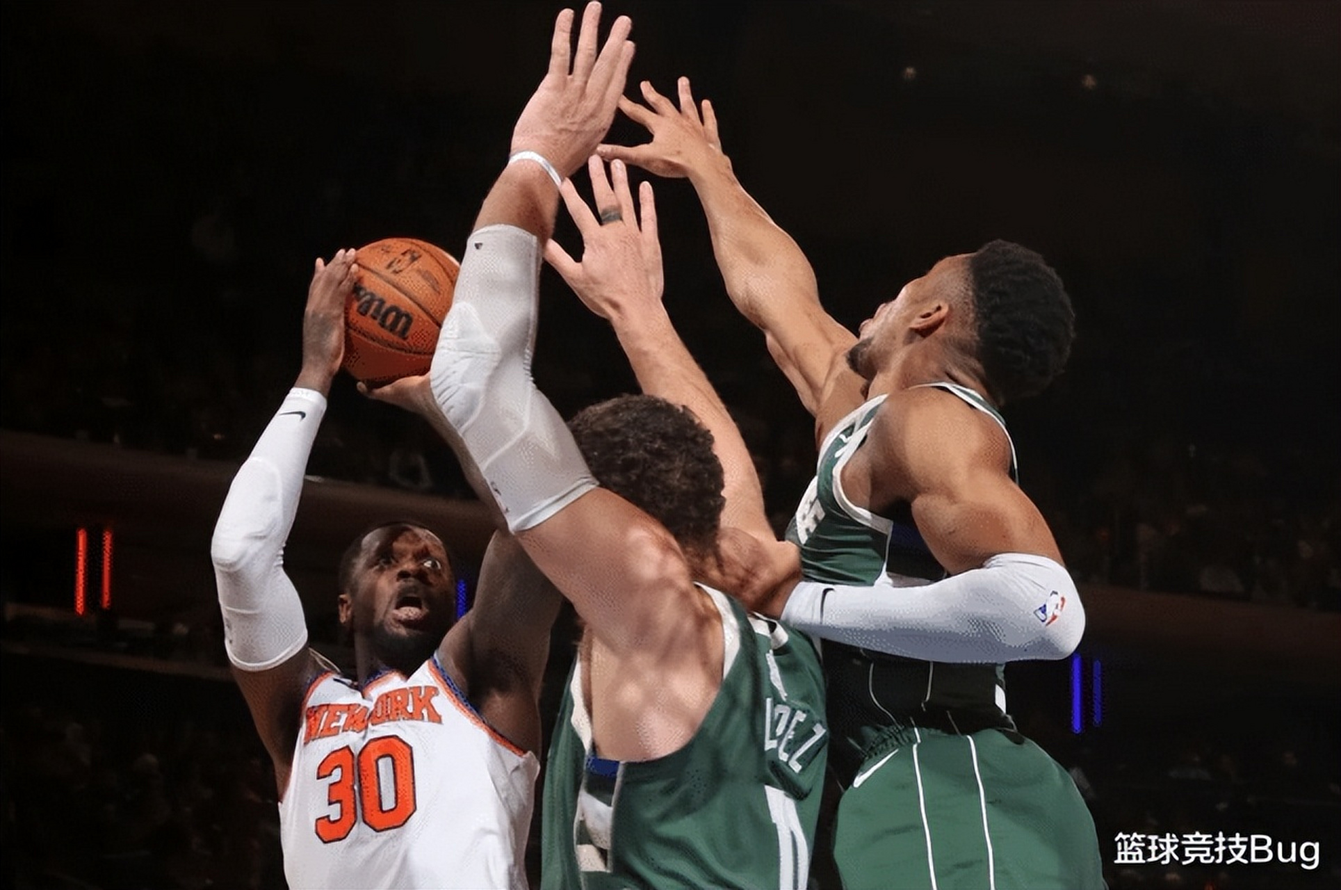 关于雄鹿战胜雄鹿，场面紧张激情澎湃的信息