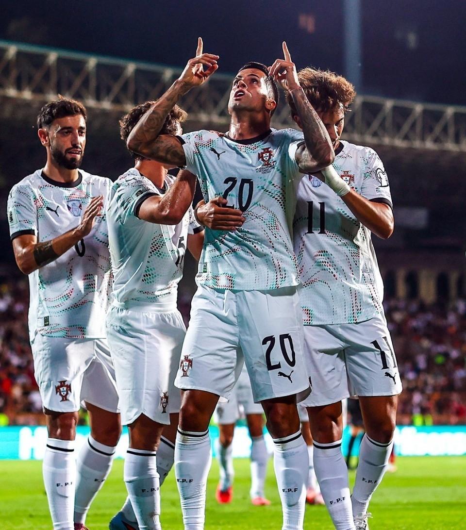 关于寻香波尔图，C罗助球队告捷的信息