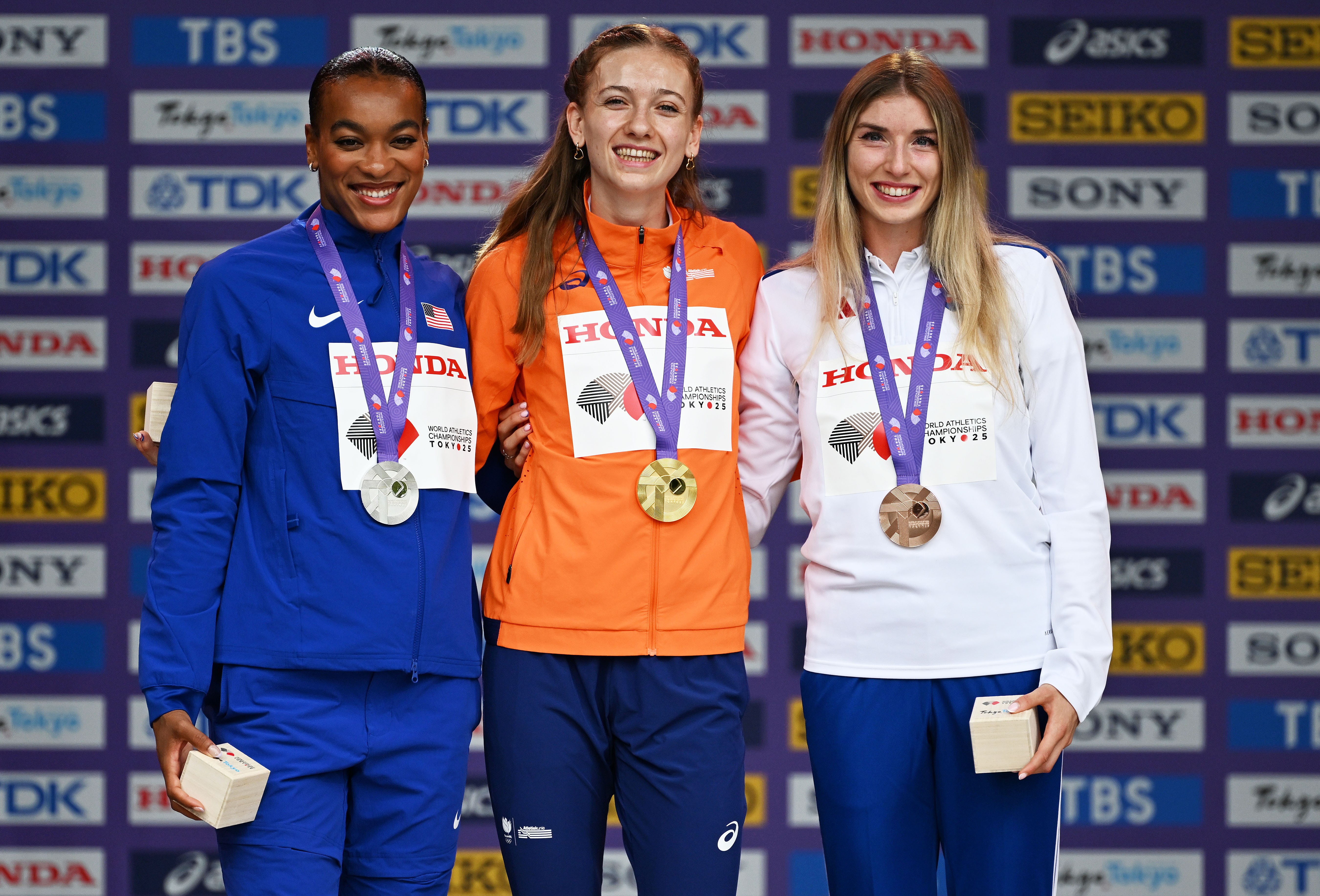 关于比利时体操选手表现亮眼，获得优异成绩的信息