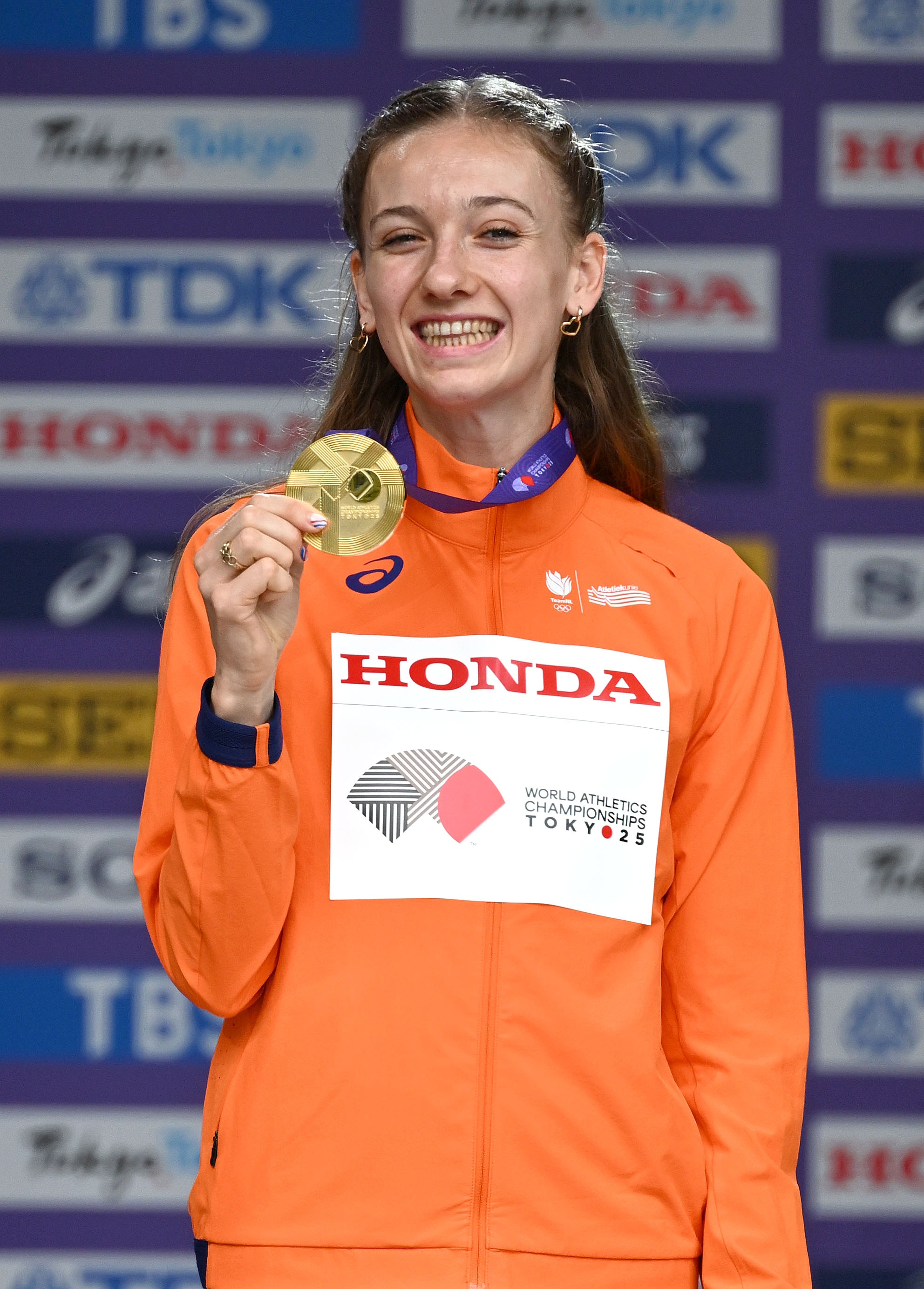 关于瑞典田径选手实力夺冠，打破个人最好成绩的信息