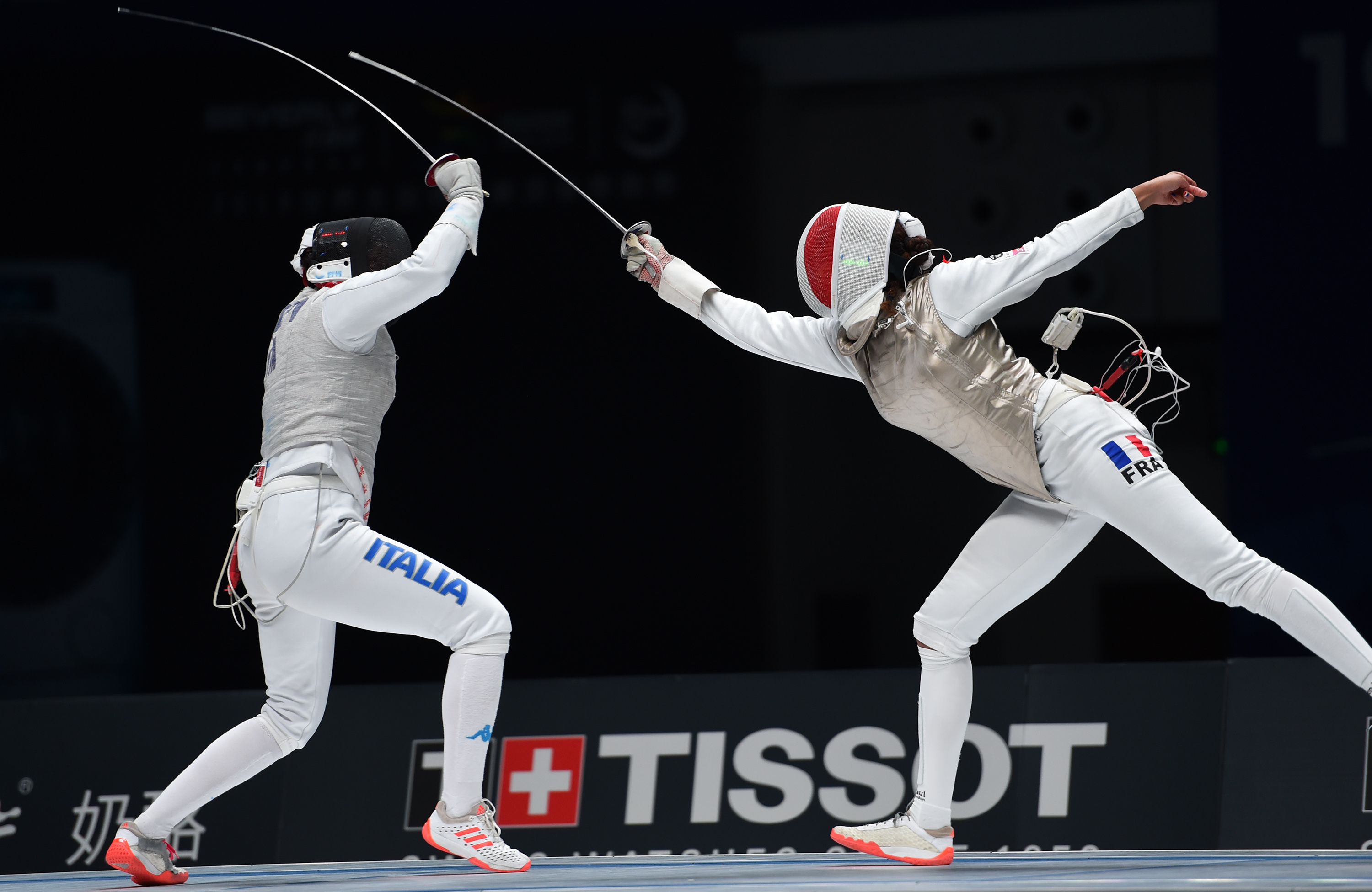 丹麦选手在击剑比赛中表现抢眼