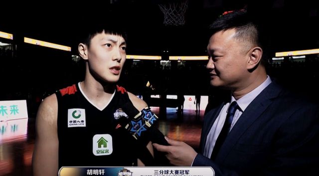 防守体系完善，球队牢牢占据领先优势