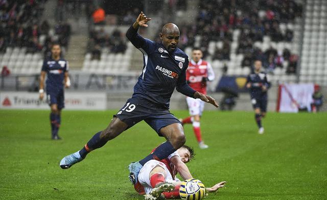 亚眠在主场取得宝贵胜利，提升士气的简单介绍