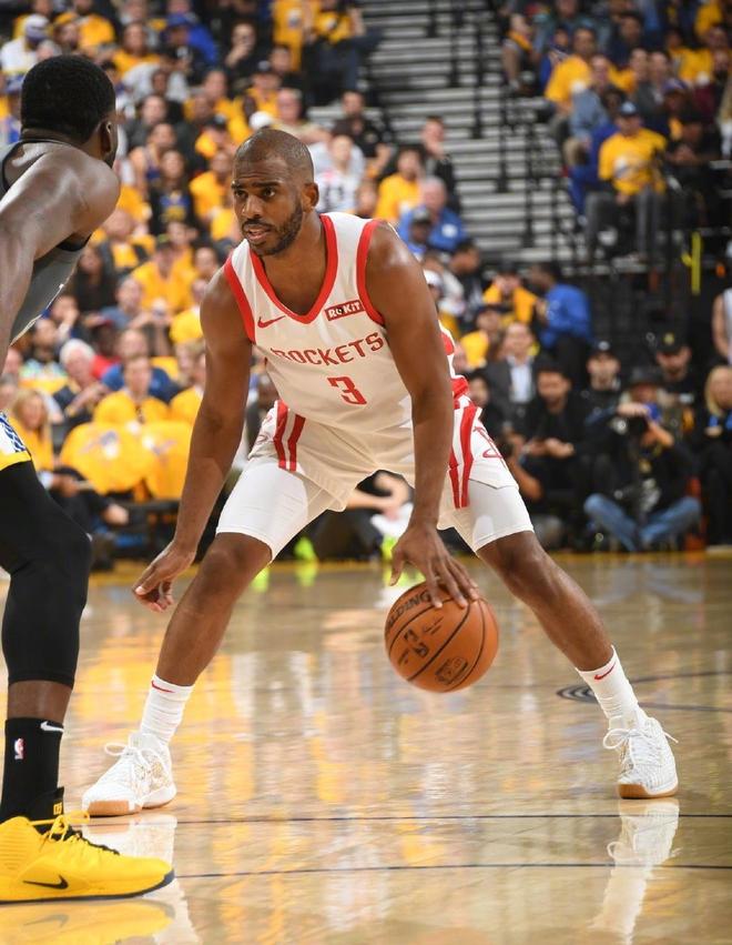 包含里尔队再下一城，赢得关键胜利的词条