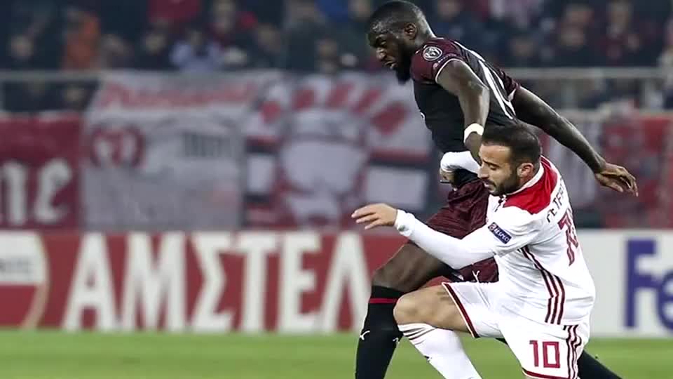 包含切尔西客场不敌,出线形势严峻的词条 包含切尔西客场不敌,出线形势严峻的词条