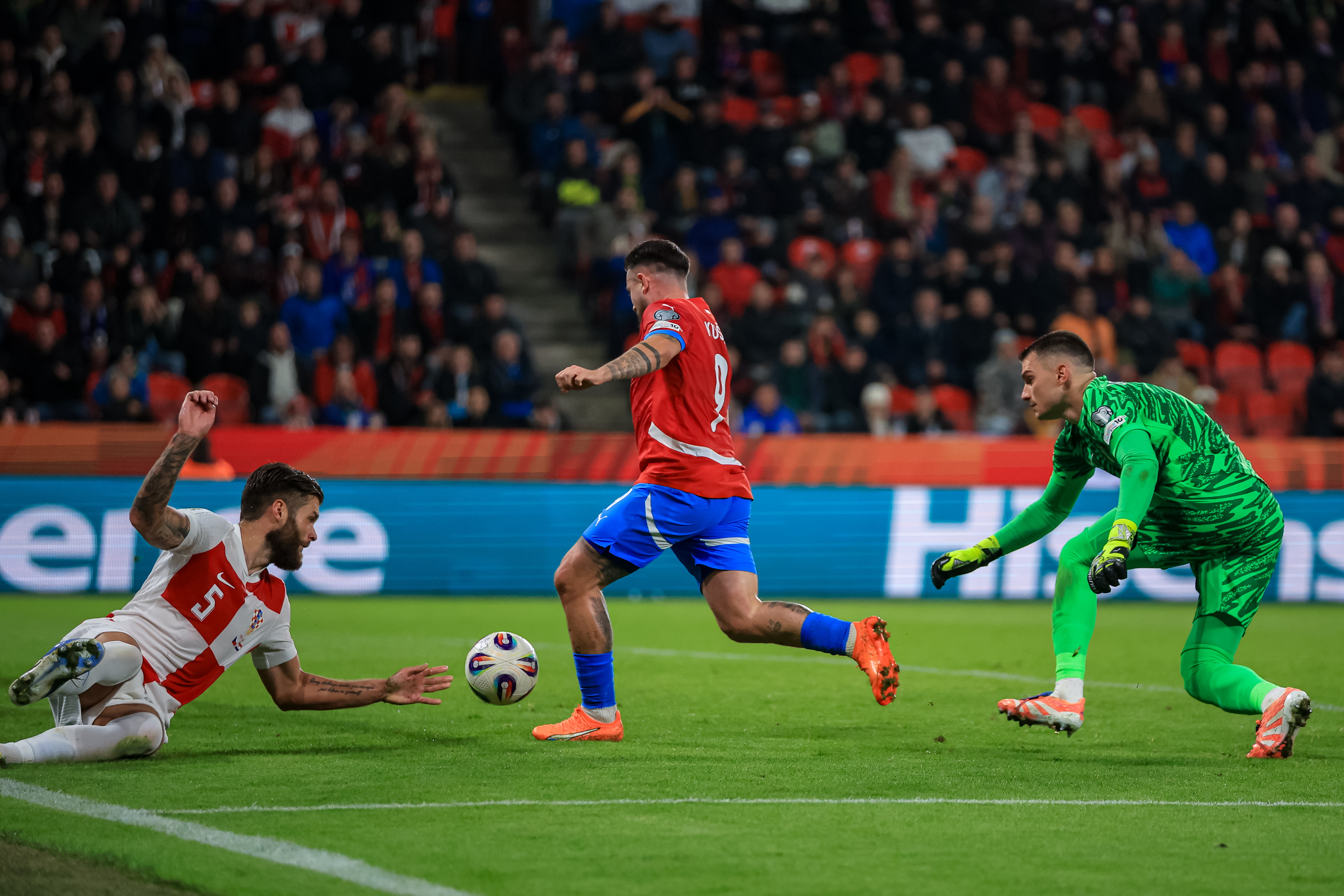 克罗地亚艰难获胜，欧洲杯八强晋级