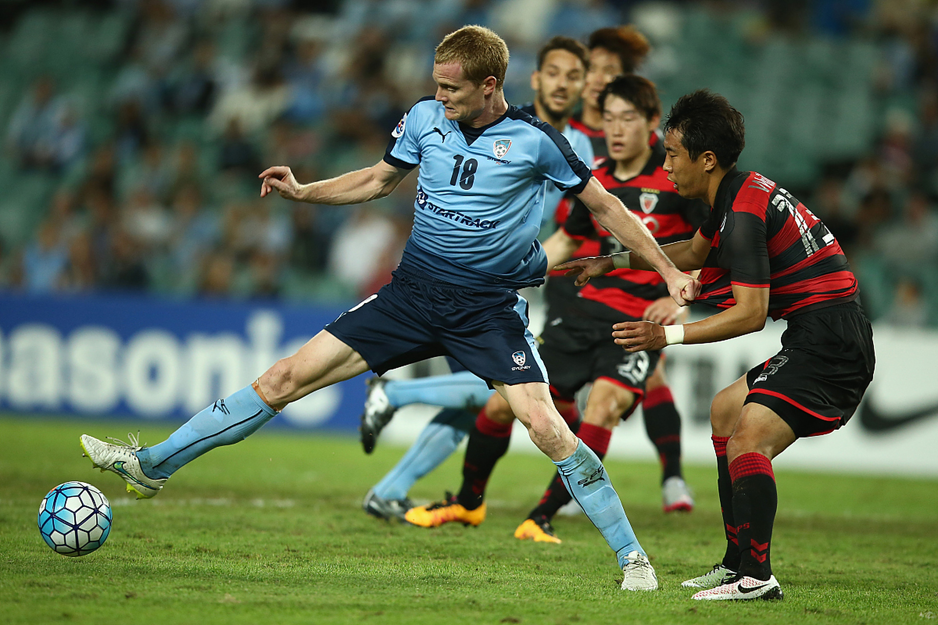 阿拉维斯主场大胜