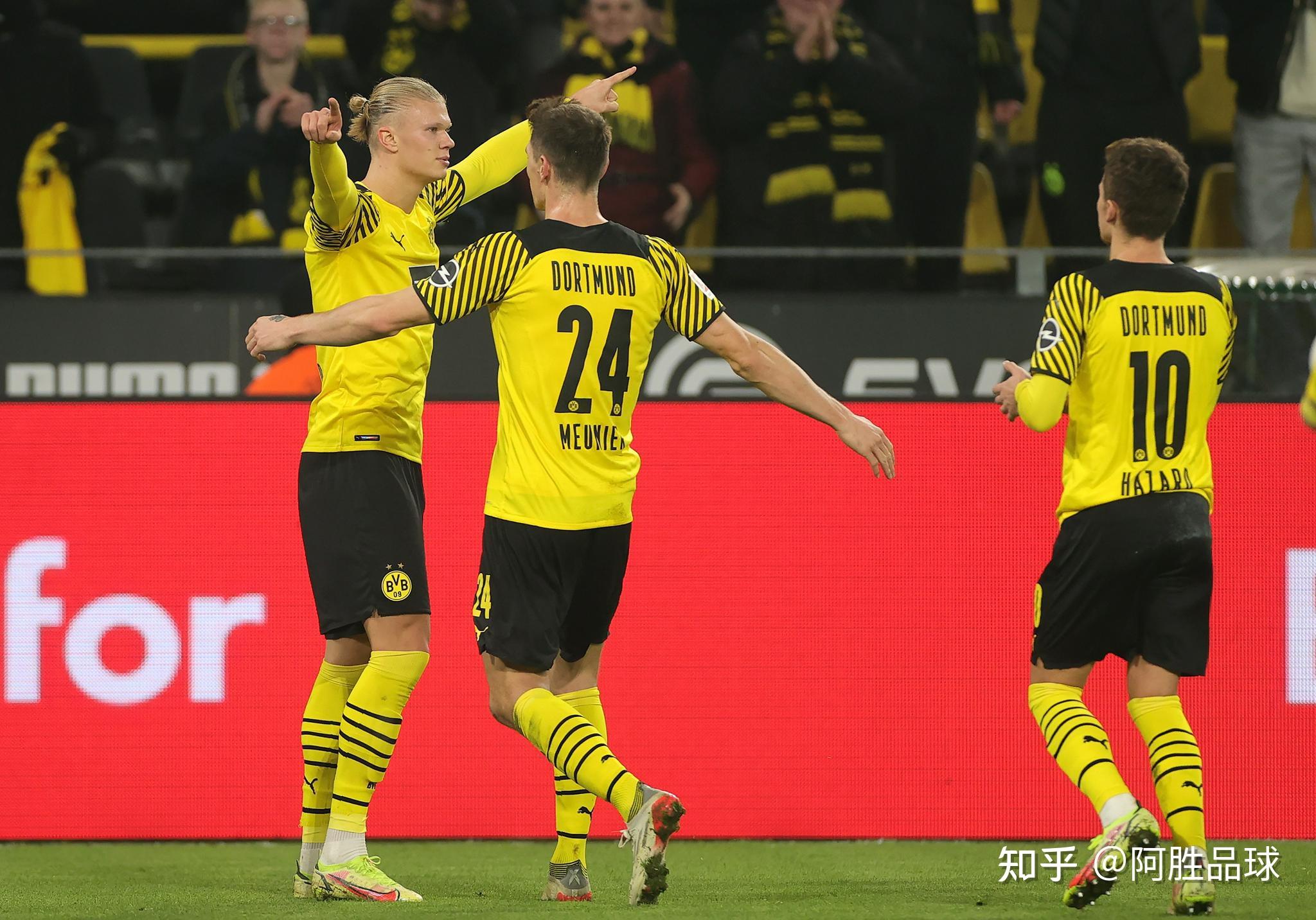 多特蒙德遭遇客场惨败,欧战前景堪忧 多特蒙德遭遇客场惨败,欧战前景堪忧