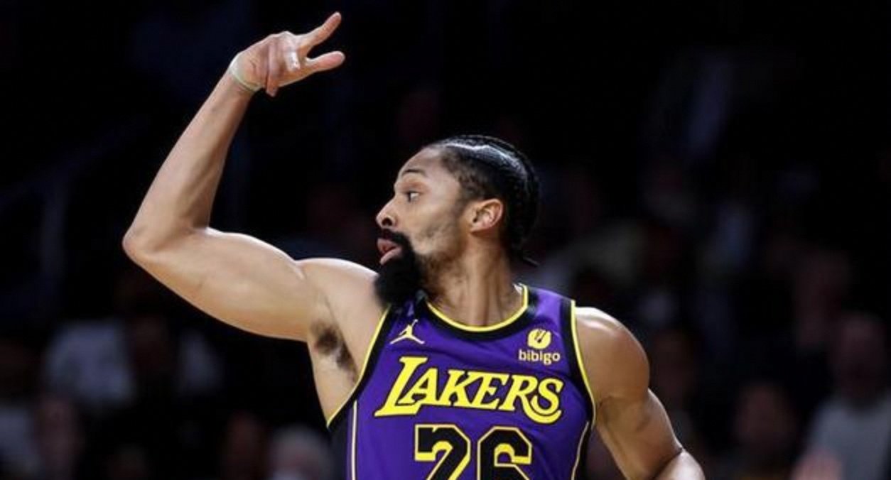 球队主帅表态球员需提高防守意识