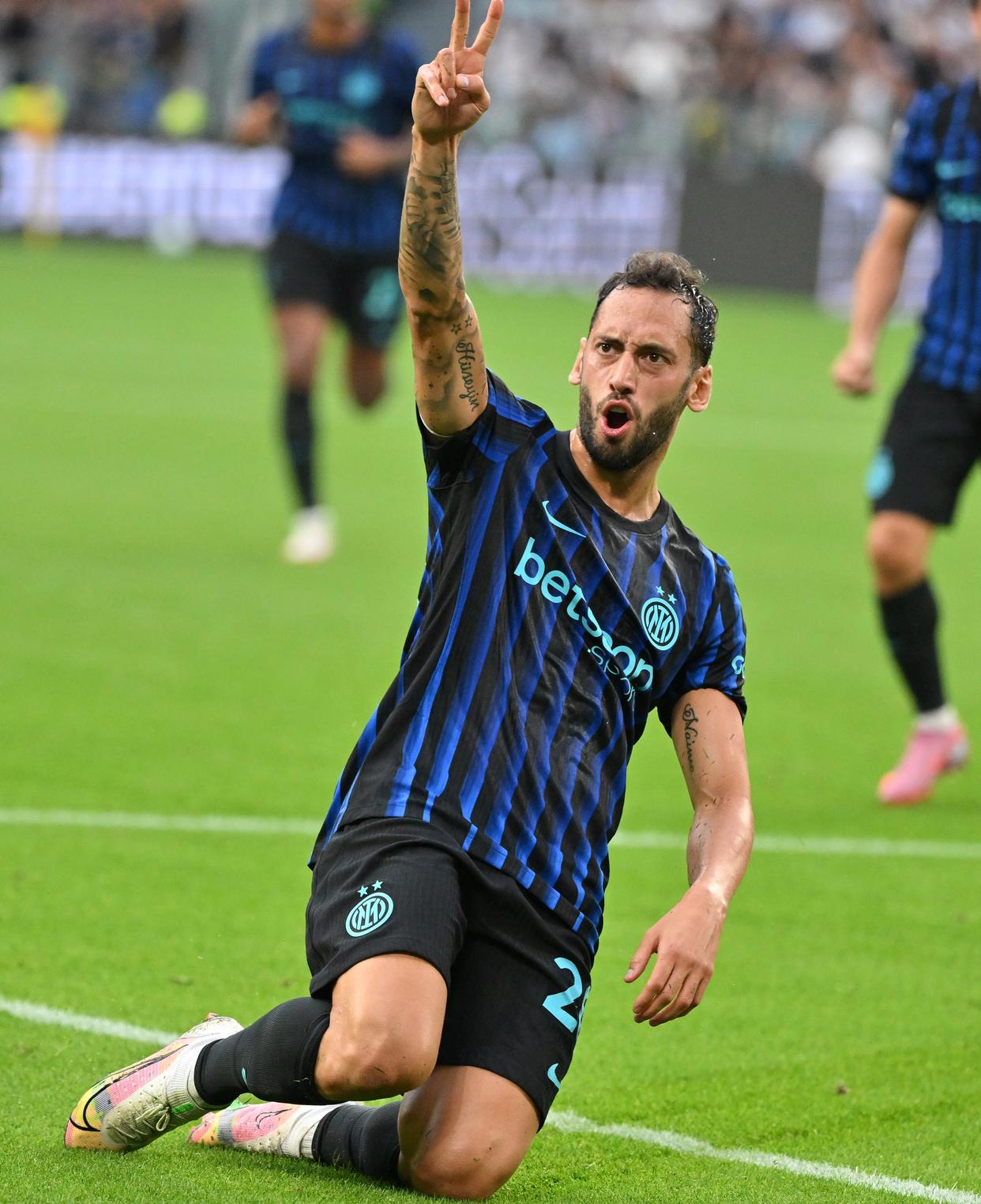 尤文图斯队大获全胜，备战决赛