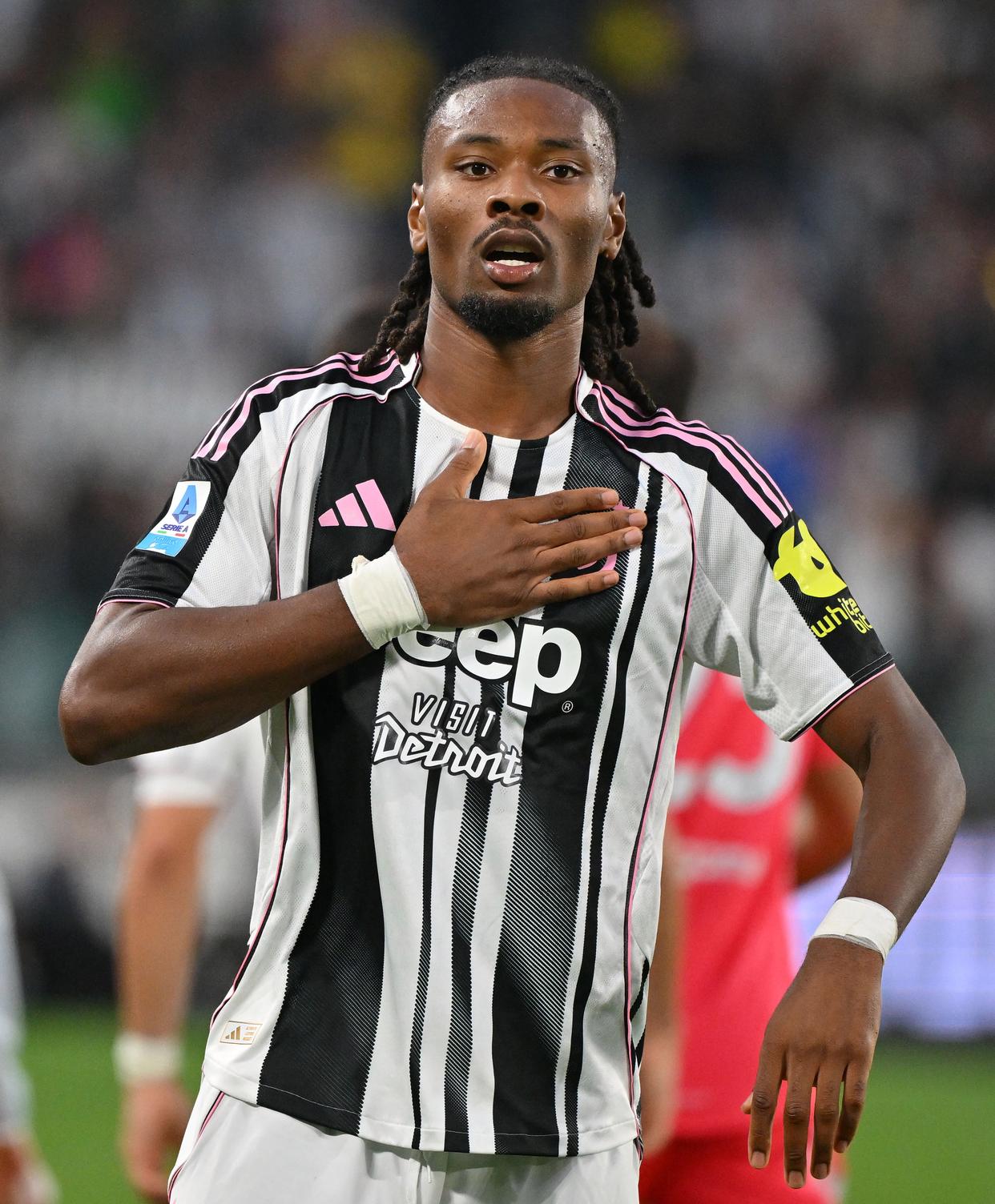 包含尤文图斯卫冕冠军备战打造最强阵容的词条