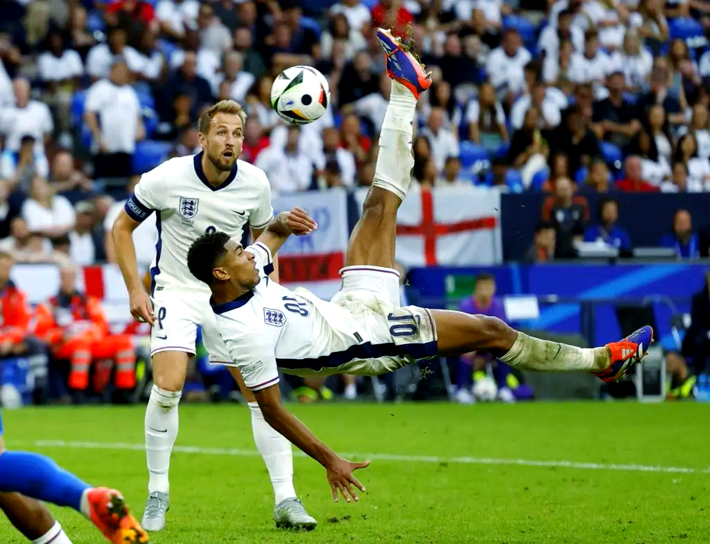 斯洛伐克队大逆转，锦标赛晋级意料之外的简单介绍