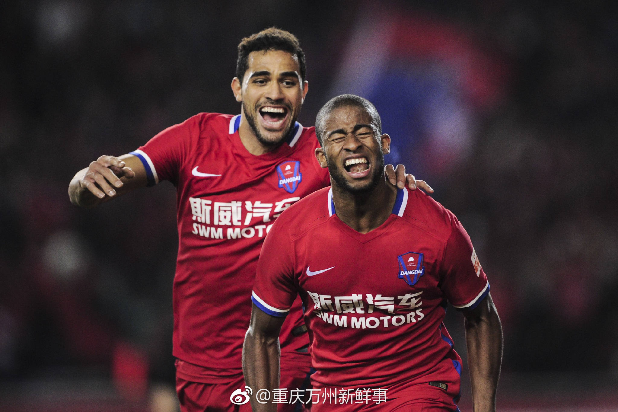 包含重庆斯威主场力克天海，实现四连胜的词条